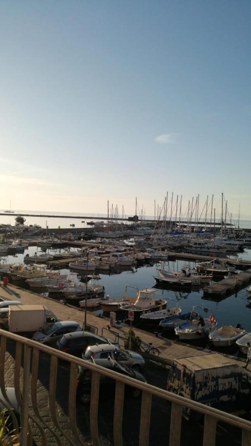 Stella Marina Apartment Procida Ngoại thất bức ảnh
