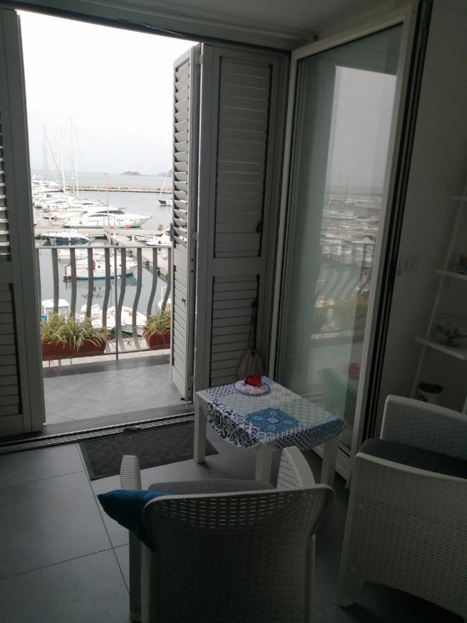 Stella Marina Apartment Procida Ngoại thất bức ảnh